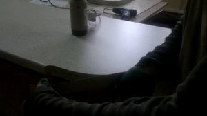 Как  приклеить кромку на столешнице