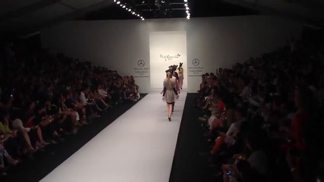 Mercedes Benz Fashion Week México Pink Magnolia смотреть онлайн