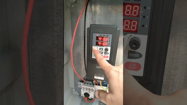 #5 Application of 4.0KW-450Vac solar pump inverter in Tunisia. смотреть онлайн