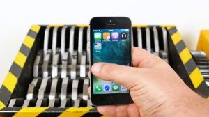 Все модели iPhone против дробилки