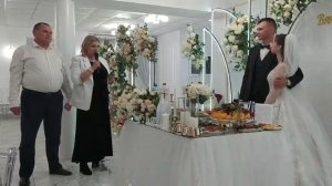 Мама прочитала трогательное поздравление в прозе с днём свадьбы сыну и невесте ?❤️