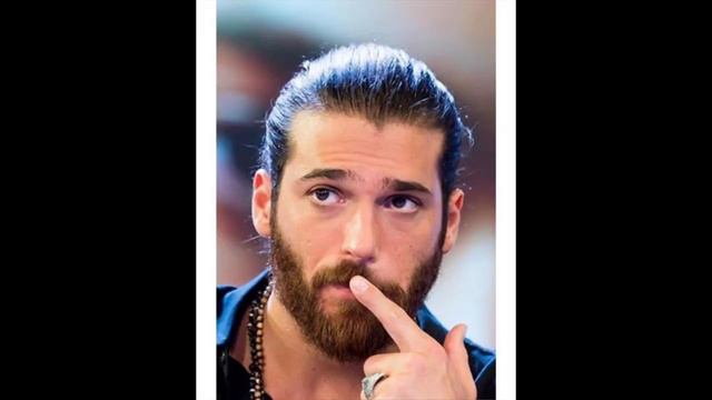 Can Yaman ignora tutti anche nel giorno del suo compleanno! смотреть онлайн