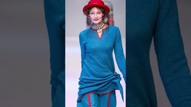 ТАКИЕ РАЗНЫЕ КОТЕЛКИ #правильныешляпы #шляпница #котелокТАКИЕ РАЗНЫЕ КОТЕЛКИ #правильныешляпы #шляпн смотреть онлайн