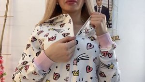 Пижама с карманом на попе Белый бриллиант с капюшоном