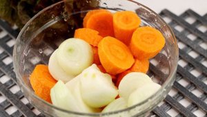 Икра из помидоров, моркови и лука на зиму - один из самых вкусных рецептов овощной икры!