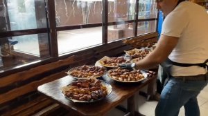 МЕГА ШАШЛЫК И ЛЮЛЯ ИЗ БАРАНИНЫ,СВИНИНЫ,КУРИЦЫ И ОВОЩЕЙ,горы шашлыка в кафе @ARSENDALI