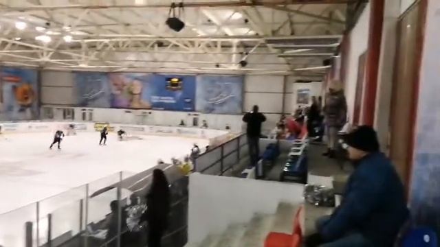 Хоккейная Арена "Атек". Киев. Святошин. (разминка) смотреть онлайн