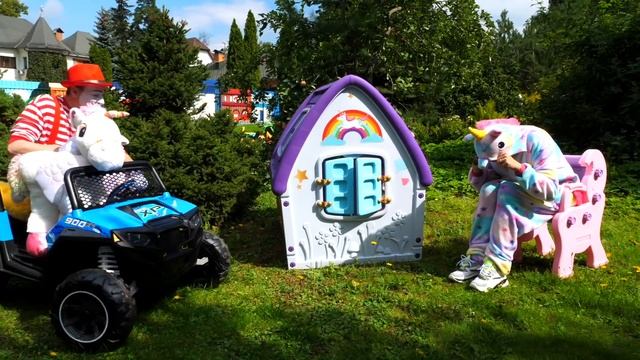 Про Беби Бон: Игры в бассейне с шариками. Мамы и Малыши - Развивающее видео