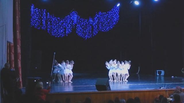 FENIX.Ukraine, Zaporozhye.| Танец маленьких снежинок смотреть онлайн