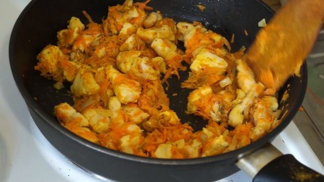 Плов с курицей на сковороде Простой вкусный рецепт