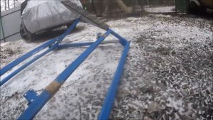 Купил мобильный механический автоподьемник.