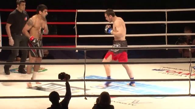 дебют Алексея Кунченко в MMA ? 2013 год