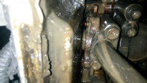 Течь тосола в поддон nissan maxima VQ20