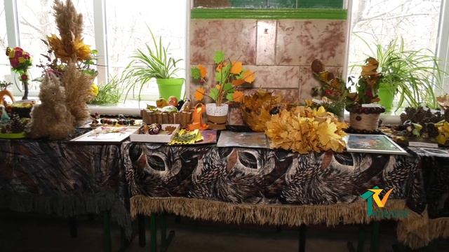 Выставка «Осенний вернисаж» в Коблевском УОСО смотреть онлайн