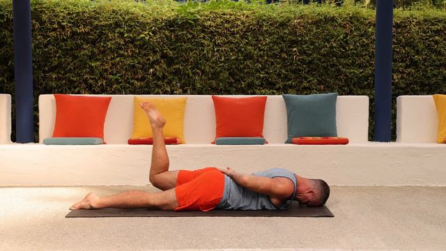 Hip Pain Relief Exercises: Day 2 - Yoga Series to Eliminate Your Hip Pain (Glutes Activation)