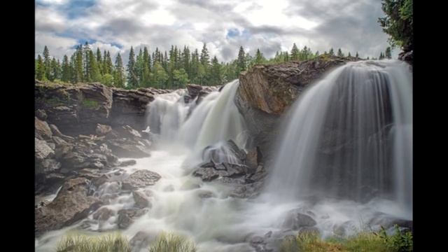 Волшебный водопадище, изумительная релаксация и расслабление. смотреть онлайн