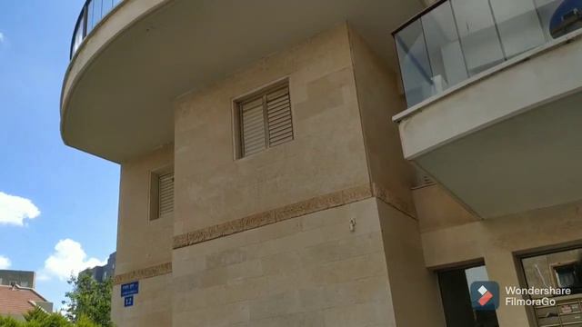 Пешком по Ришону. Израиль в трудные времена смотреть онлайн