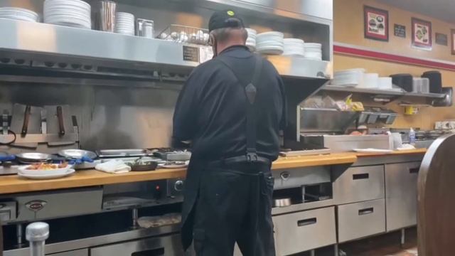 Кафе - Вафельный Дом смотреть онлайн