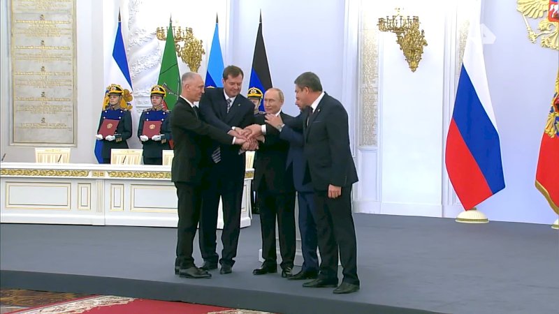 Путин принял в состав России четыре новых субъекта смотреть онлайн