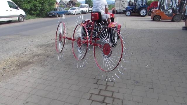 Грабли мототракторные с мототрактором Forte-151 смотреть онлайн