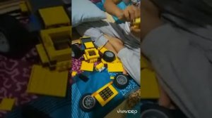 Lego buildozer backward