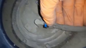 Ч.1. Замена топливного фильтра. Как достать топливную колбу Киа Хендай