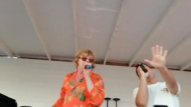 На пляже с "Иванушками" Сочи смотреть онлайн