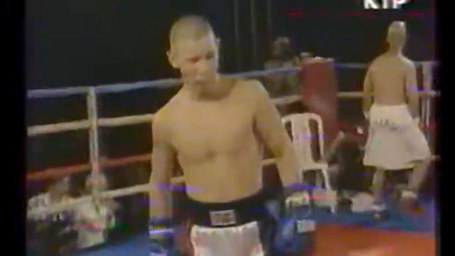 Мирбек Суйунбаев ( Кыргызстан) & Джордж Бустоманте (США)Кикбоксинг, проф бой смотреть онлайн