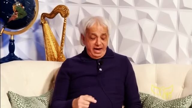 НИЧТО НЕ ПРОИСХОДИТ В ЖИЗНИ СЛУЧАЙНО. Бенни Хинн смотреть онлайн