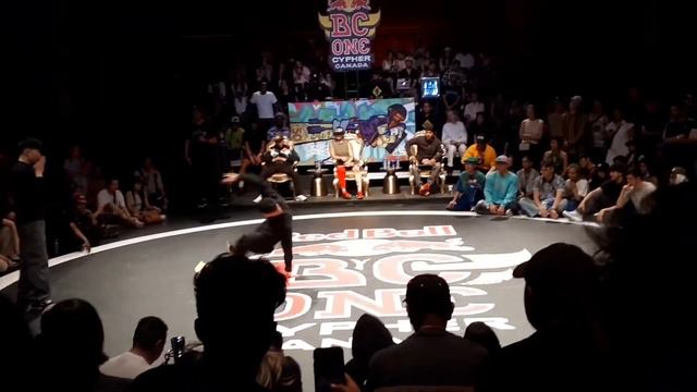 Stray Curt vs JC Fresh - Red Bull BC One Canada Cypher 2023 смотреть онлайн
