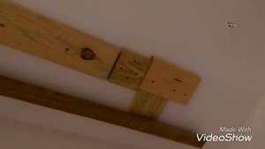 Декоративные потолочные брусы из ясеня. Как устанавливал