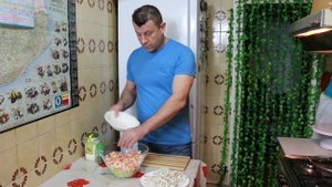 Ну, оОчень вкусный - Салат из Кальмаров и Креветок!