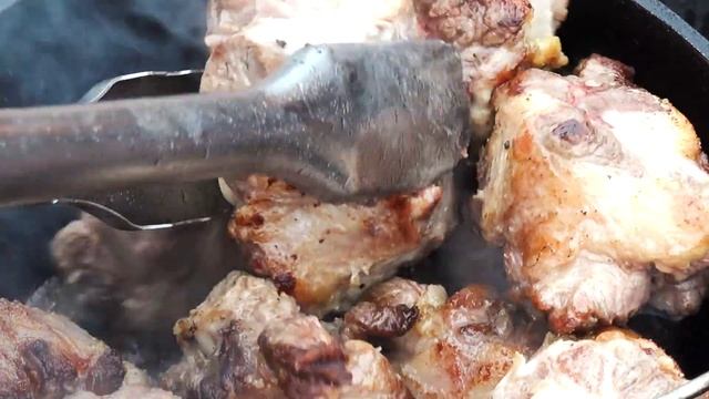 Хвосты говяжьи  в голланской печи