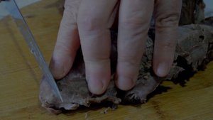 Рецепт гуляша из свиного сердца. Стоит не дорого и все будут сыты. Подлива к картошке и каше.