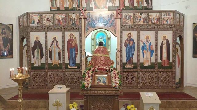 Пасхальная служба в церкви в честь иконы Божьей Матери "Утоли мои печали"