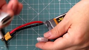 Звуковой индикатор низкого  напряжения литий-ионных аккумуляторов для RC моделей