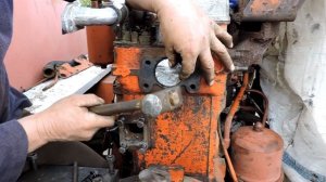 Замена Заглушек на головке двигателя СМД. Водяная помпа. Ремонт Комбайна Енисей 1200 продолжается.