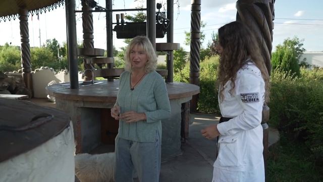 Обзор авторских архитектурных форм в саду | часть первая | #беседка #летняякухня #ворота смотреть онлайн