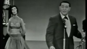 Louis Prima LIVE -- When You're Smiling  /  C'è La Luna / Zooma Zooma / Oh Marie