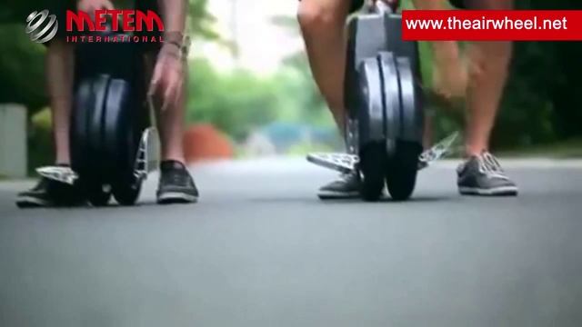 Airwheel Q3 * 45 km Range with Fully Charged Battery смотреть онлайн