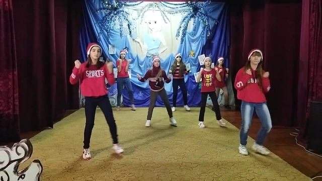 Танцевальная группа 