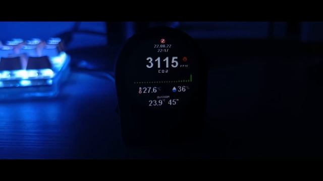 Работа адаптивной подсветки дисплея. EFEKTA iAQ Zigbee смотреть онлайн