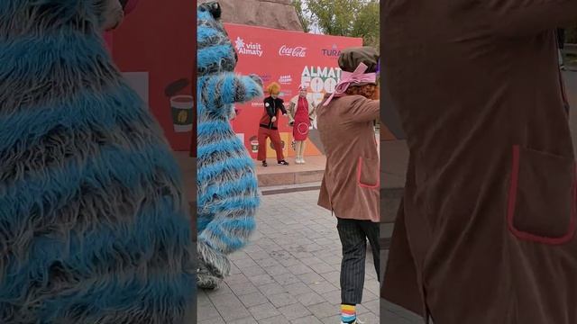 Танец Чеширского кота, Безумного шляпника, Червонной королевы и др. смотреть онлайн