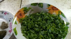 Суп картофельный на свиных косточках.