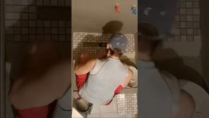 Быстрая укладка мозайки в душевой