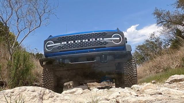 Colorado ZR2 VS My Bronco Off-road! смотреть онлайн