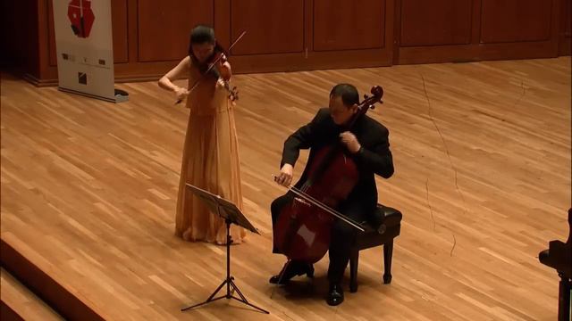 Elvina Sung Eun Auh -- Menuhin Competition 2014 -- Junior Finals смотреть онлайн