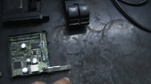 Volkswagen Passat b6. Стеклоподъемник  "наоборот".