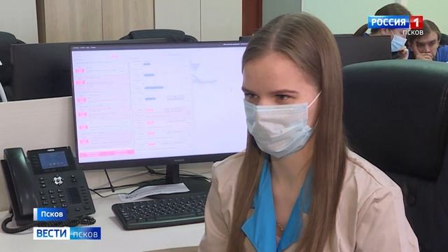 Без отрыва от обучения студенты Псковского медицинского колледжа работают в медучреждениях города
