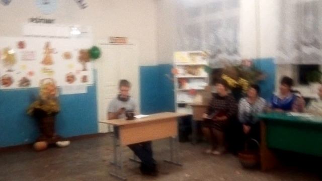 26.10.18. Осенний бал. Сценка. Участники:Ученики 9-го класса. смотреть онлайн